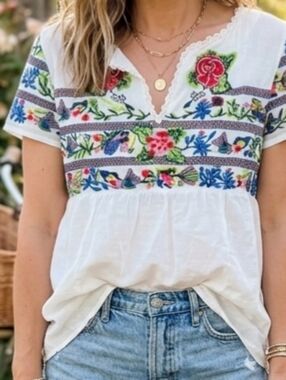 Anthropologie Vanessa Virginia Embroidered Bird Peasant Top Ivory Boho Size 6